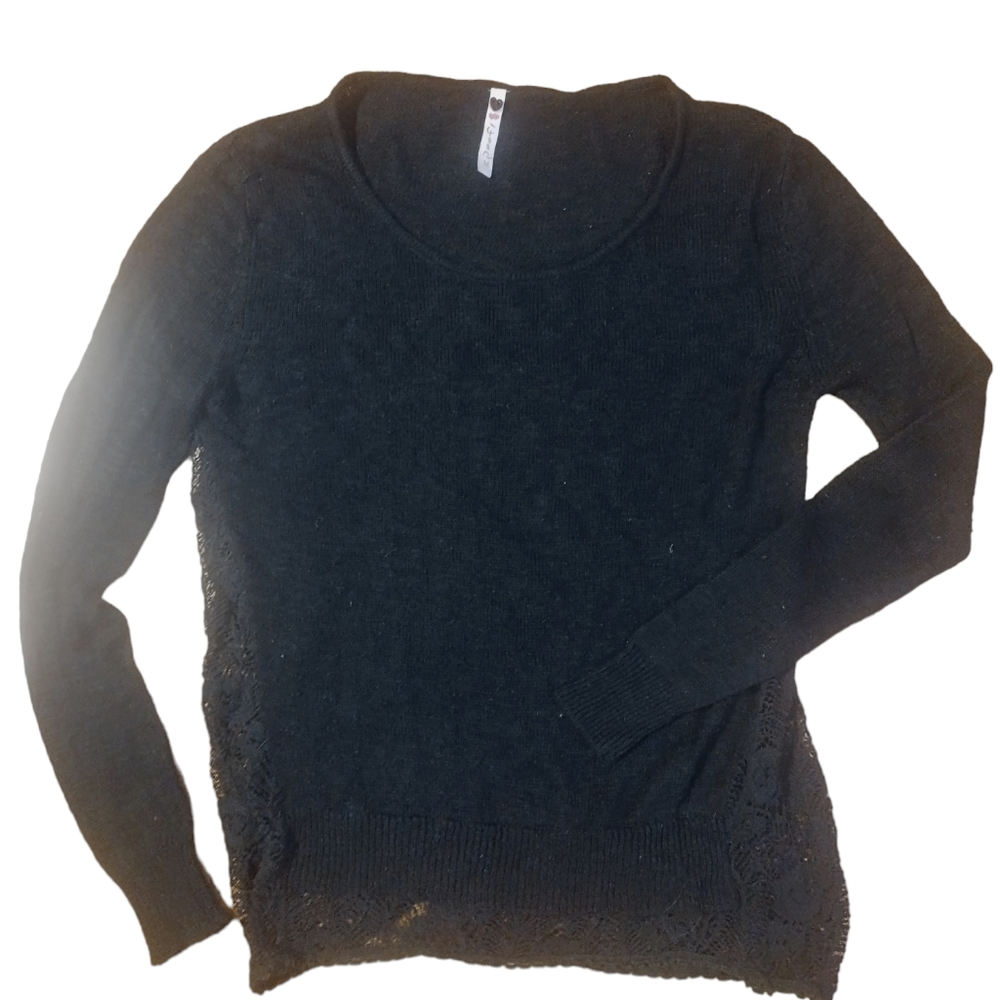 🌷🌷Poof Black Sweater